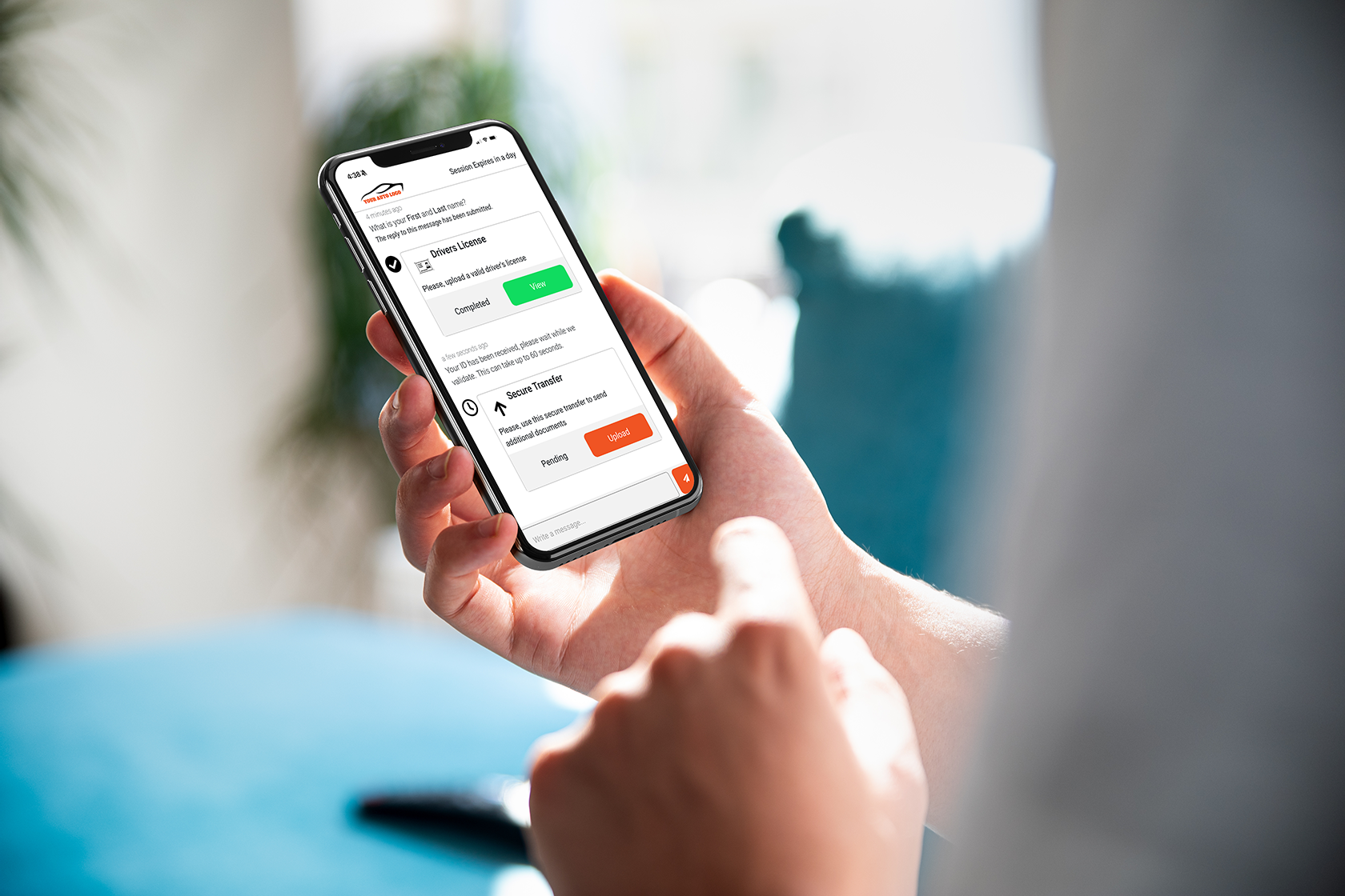 Phone_Hand_BotdocConnect_UI